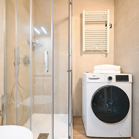 Me Too Exclusive - Interno 7 * Бари